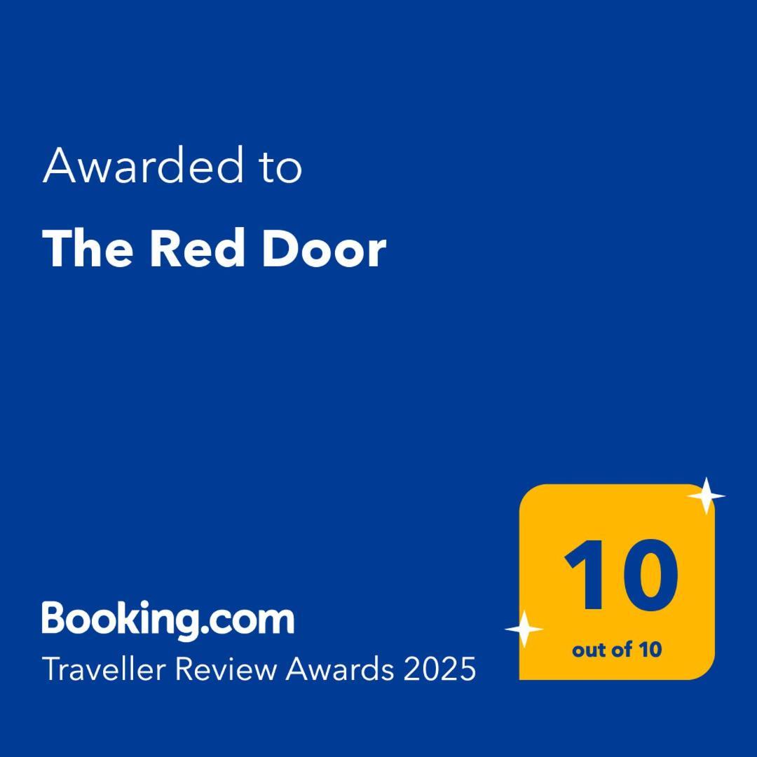 エストレモス The Red Door Bed & Breakfast エクステリア 写真